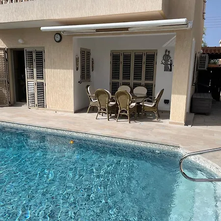 Charming With Panoramic Sea View In Villa *