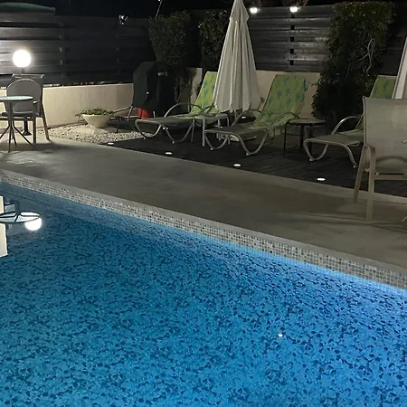 Charming With Panoramic Sea View In Willa