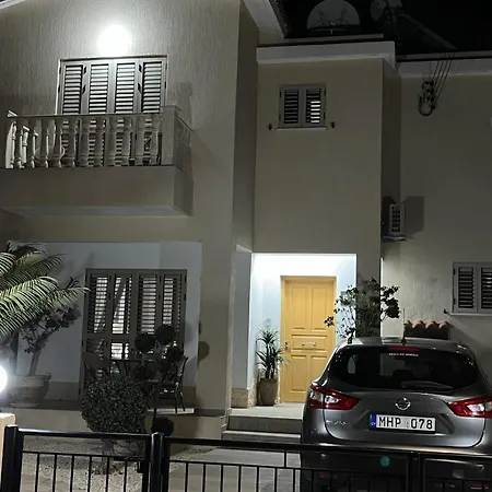 Willa Charming With Panoramic Sea View In *